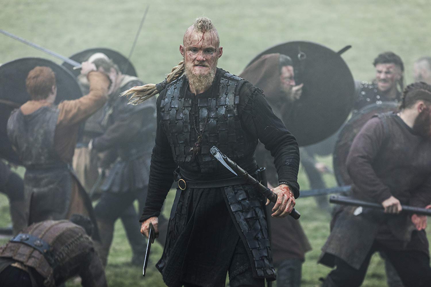 moved to vikingshistory.tumblr.com  Alexander ludwig, Traje viking, Vikings  ragnar