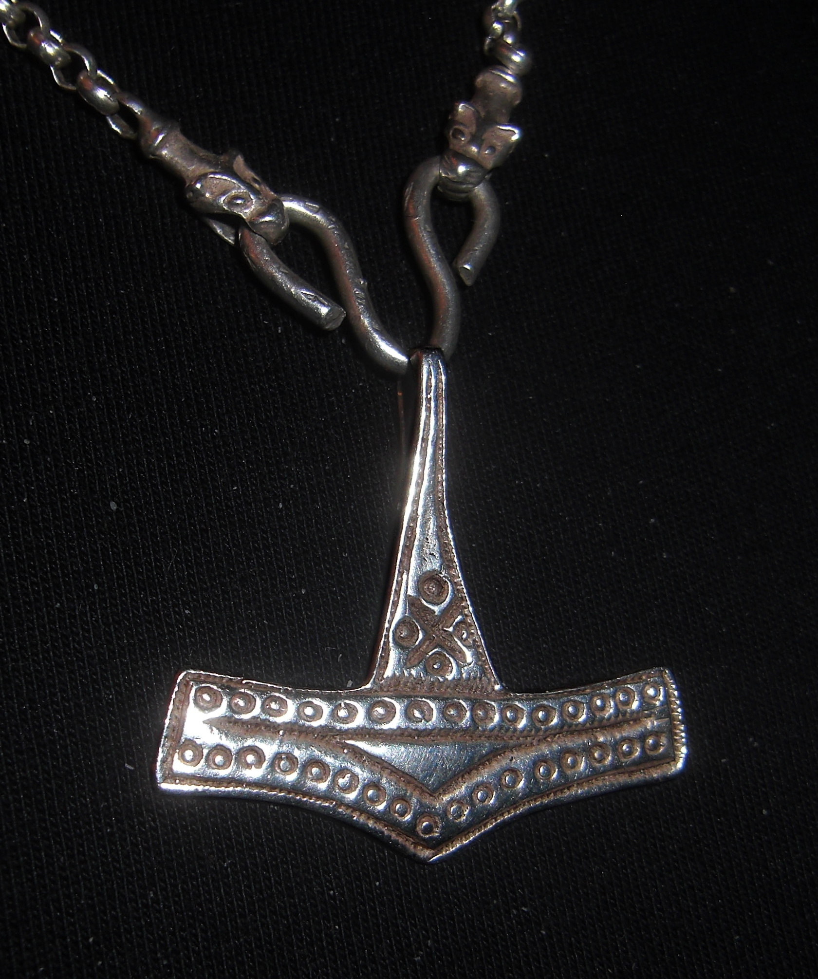 Viking Mjolnir or Thor's Hammer Necklace - Norse Spirit