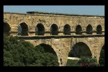 Pont du Gard (Roman Aqueduct) (UNESCO/NHK)